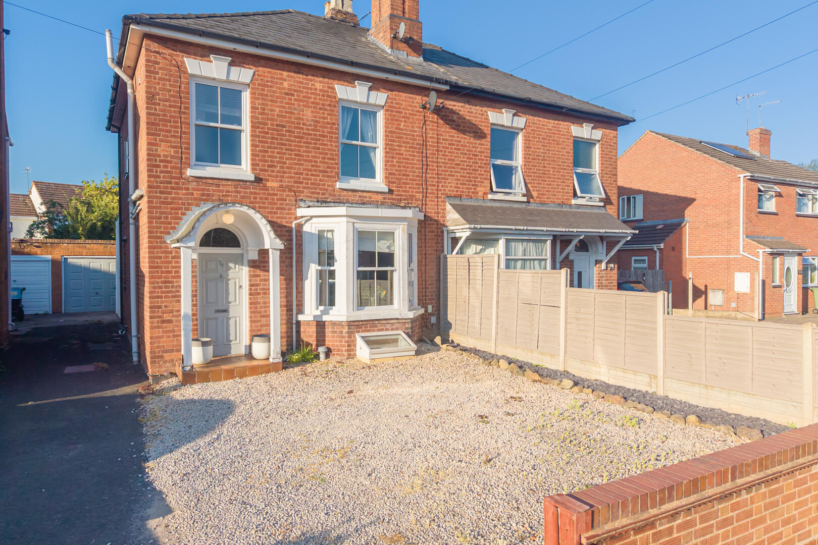 3 bed property in Oldbury Road, Worcester